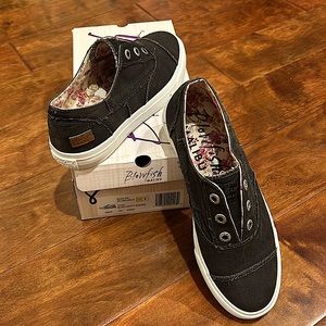 Malibu Blowfish Black Malia Sneakers NIB